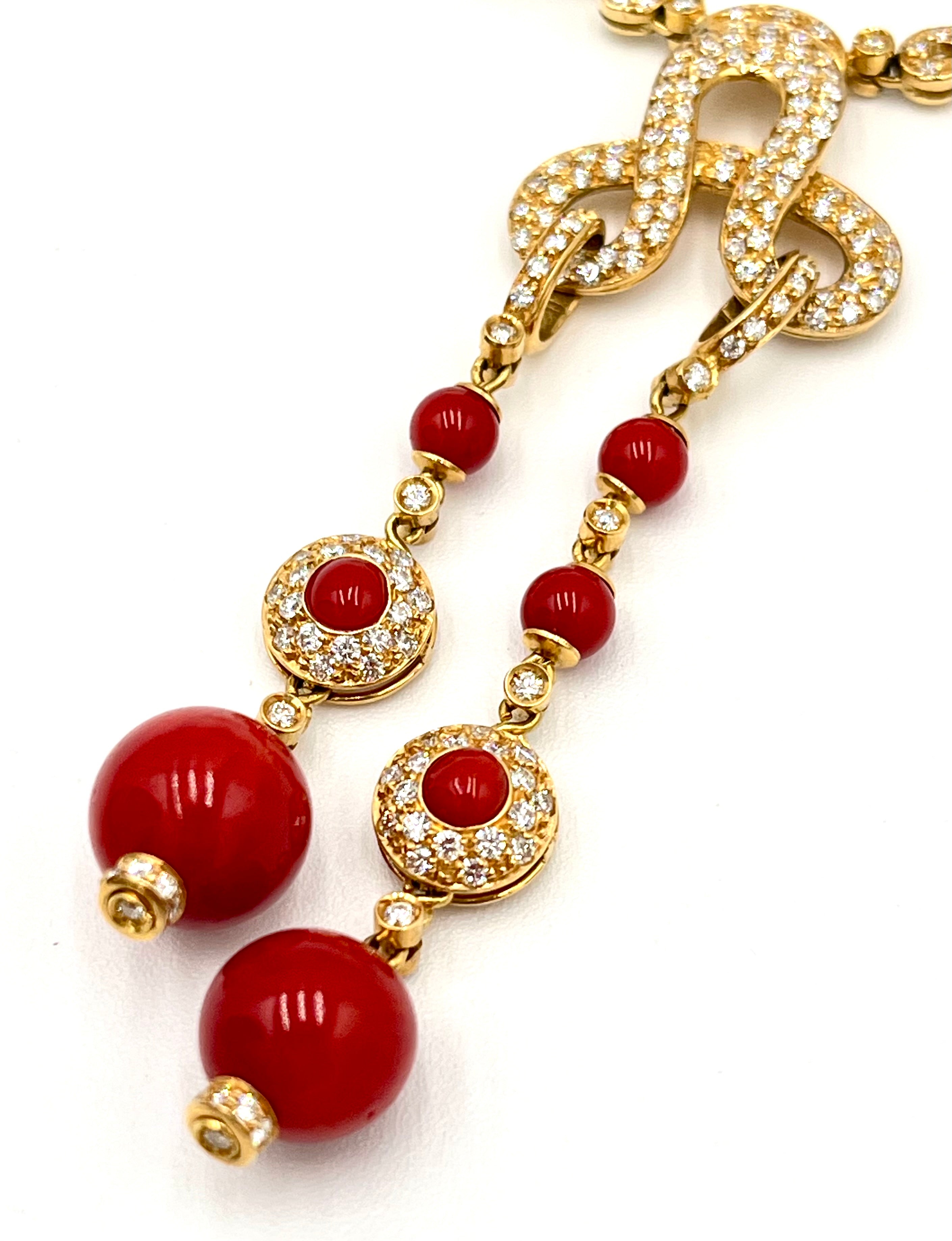 Collana in oro giallo 18kr con diamanti e corallo rosso mediterraneo naturale