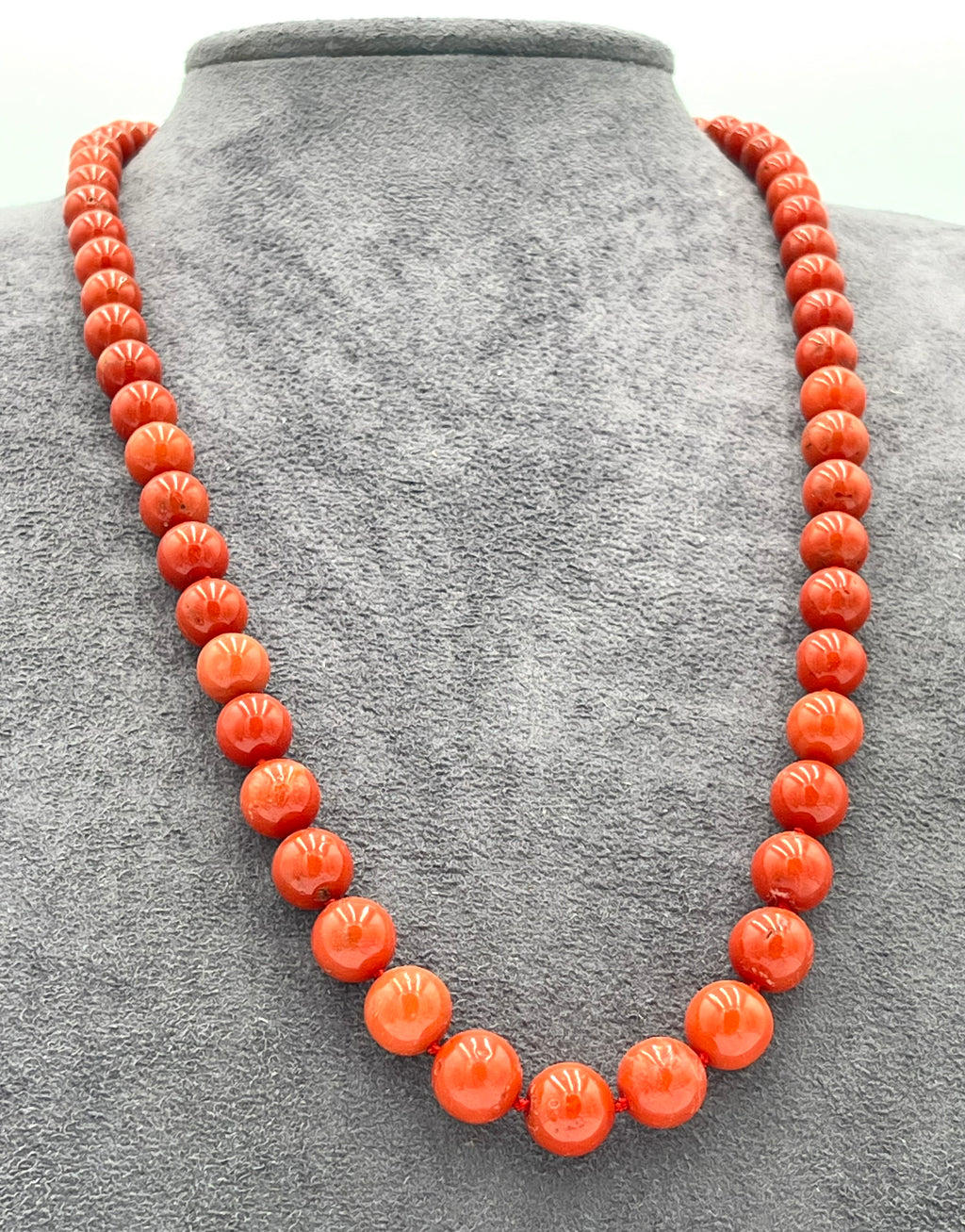 Collana Corallo Rosso Mediterraneo Naturale 63cm Pallini 7-11mm Oro 18kt Nodo