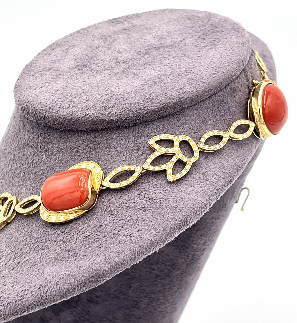 collana di corallo in oro 18kt e diamanti