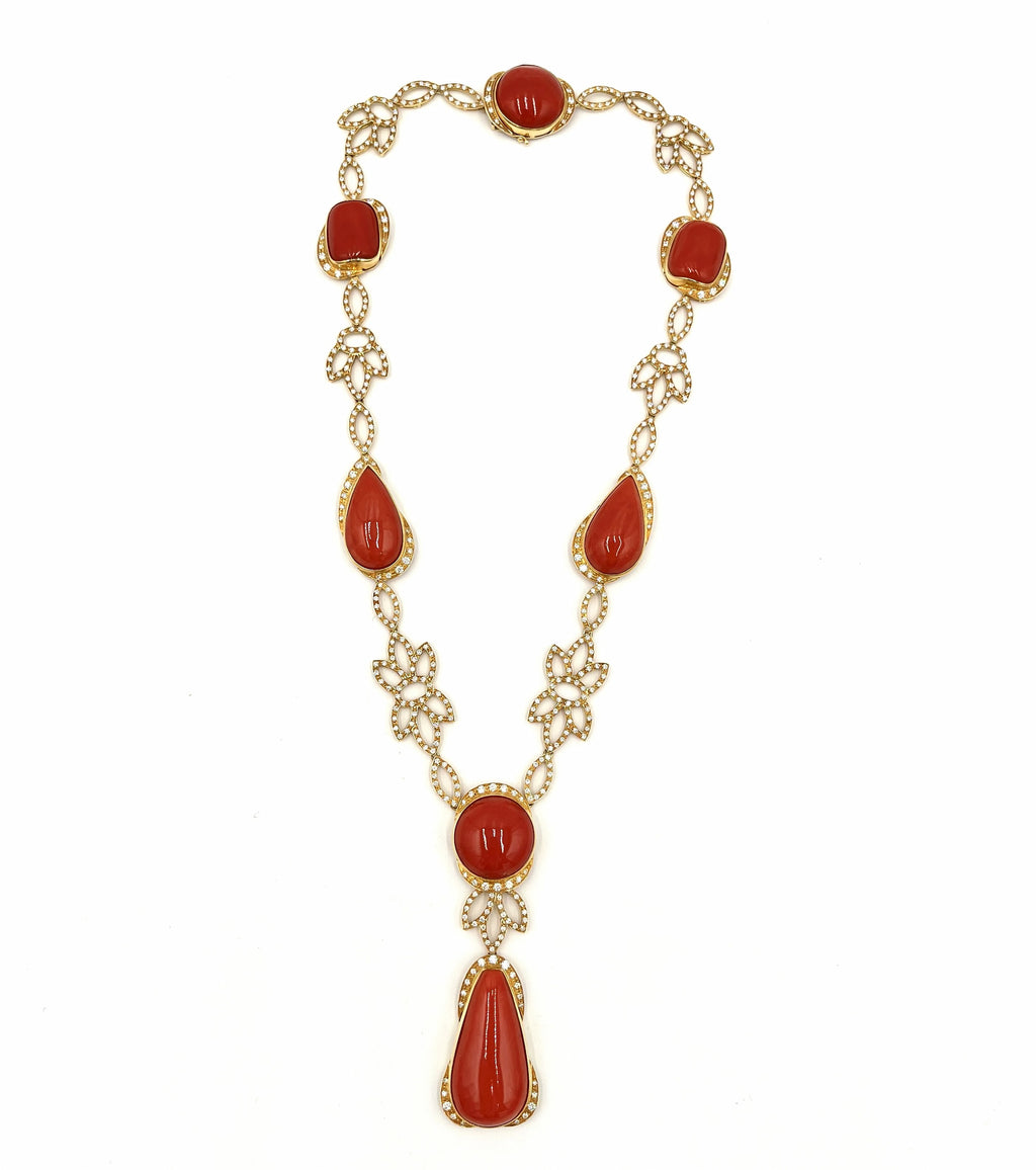 collana di corallo in oro 18kt e diamanti