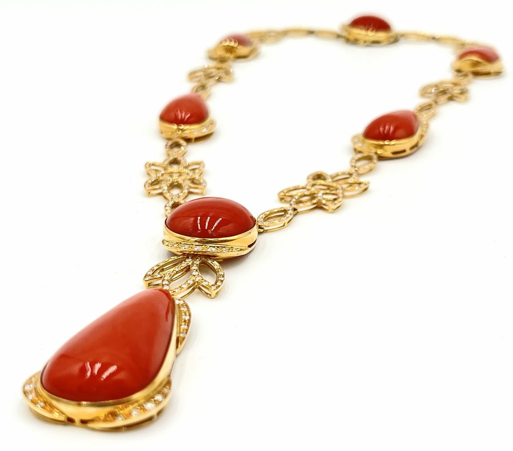 collana di corallo in oro 18kt e diamanti